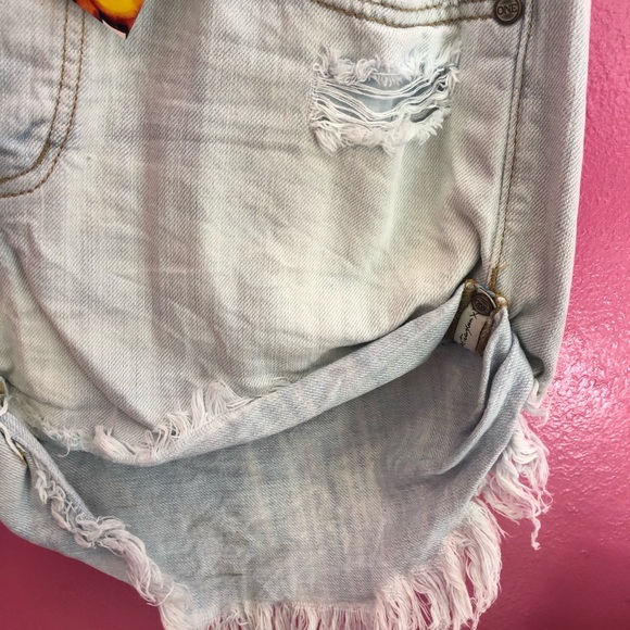 OneTeaSpoon Short Shorts Mid Waist Bandits size 26 - Picture 2 of 5